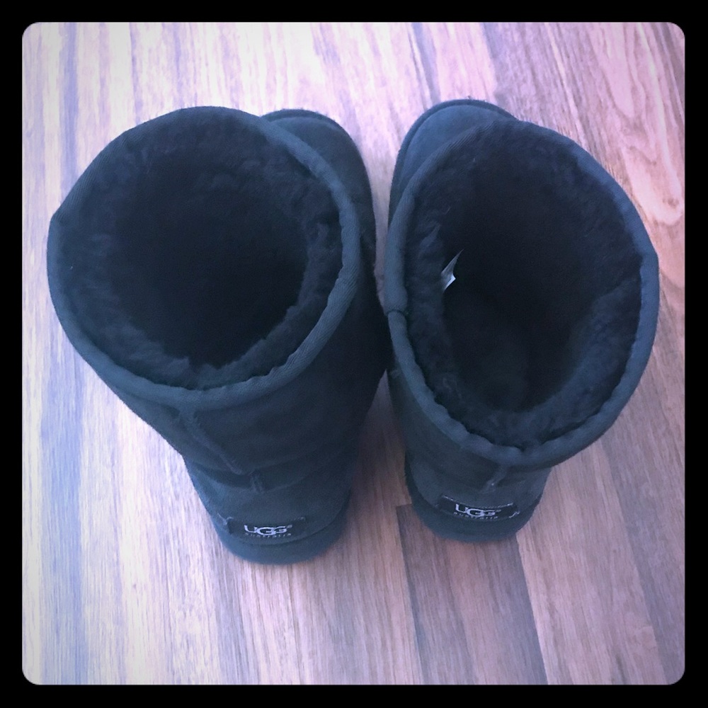 Women’s authentic uggs